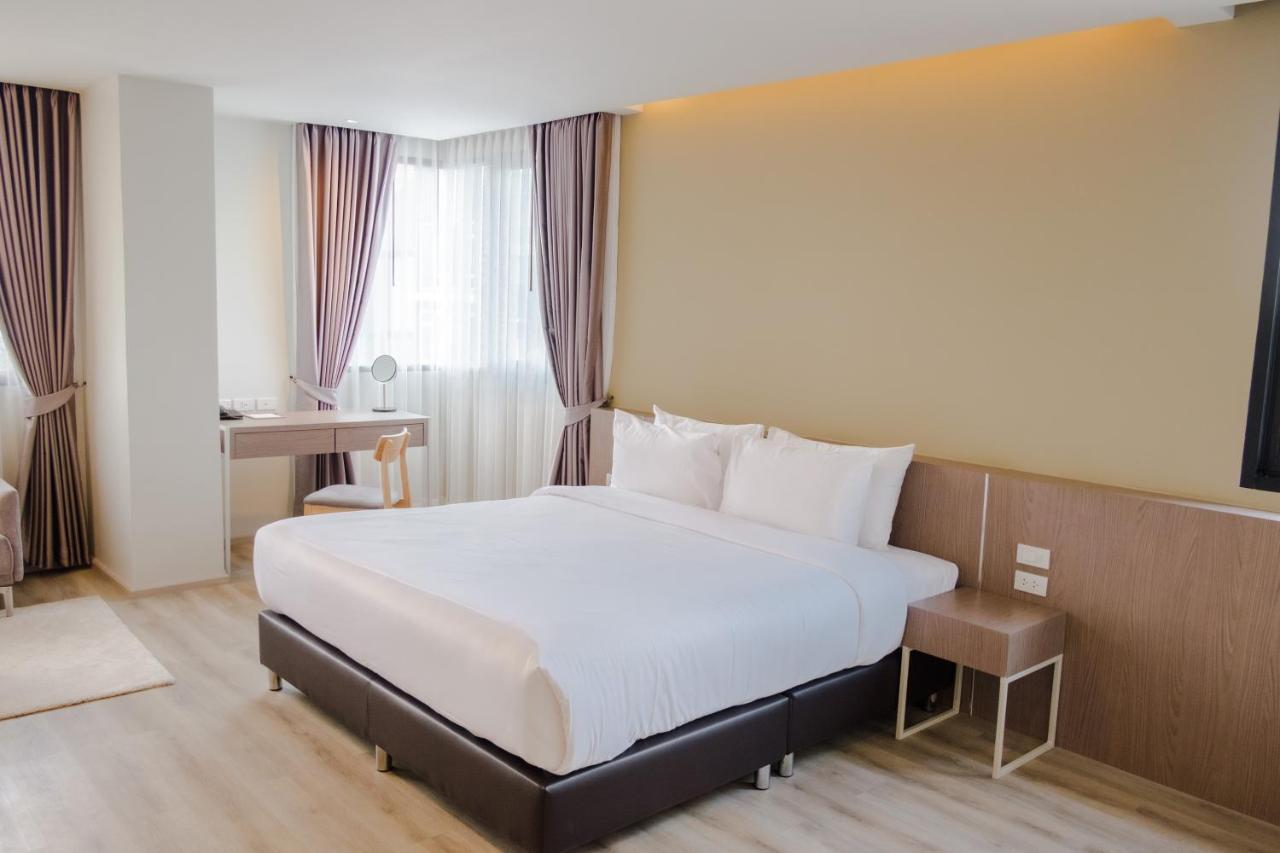 The Rise Suites Hotel, Chiang Mai - Sha Extra Plus Luaran gambar