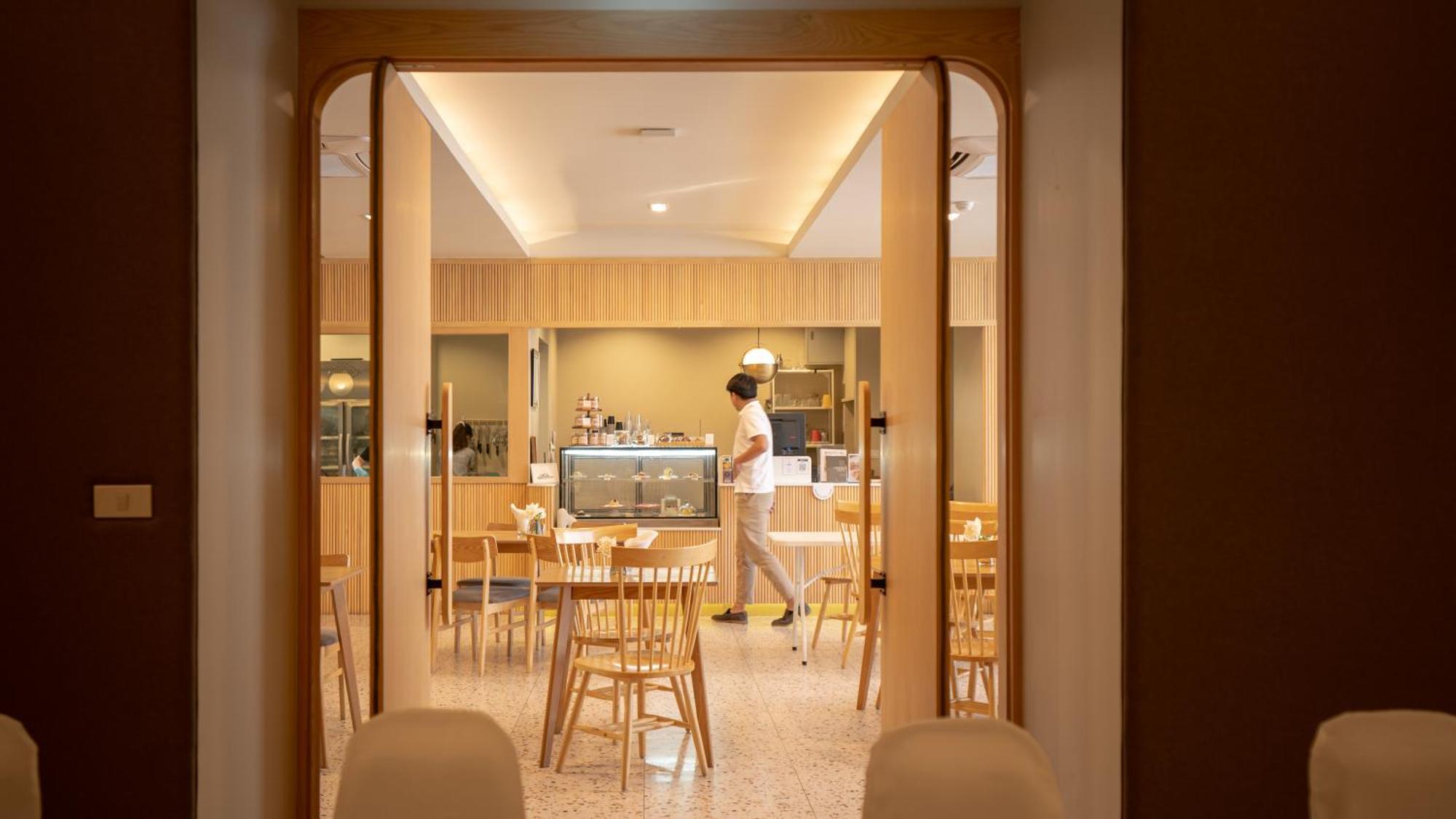 The Rise Suites Hotel, Chiang Mai - Sha Extra Plus Luaran gambar
