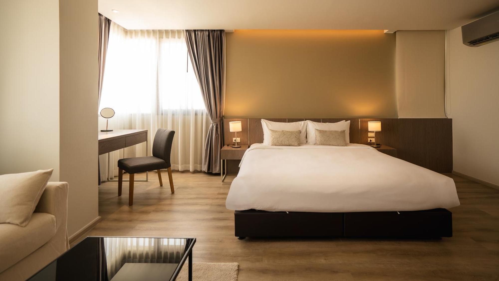 The Rise Suites Hotel, Chiang Mai - Sha Extra Plus Luaran gambar